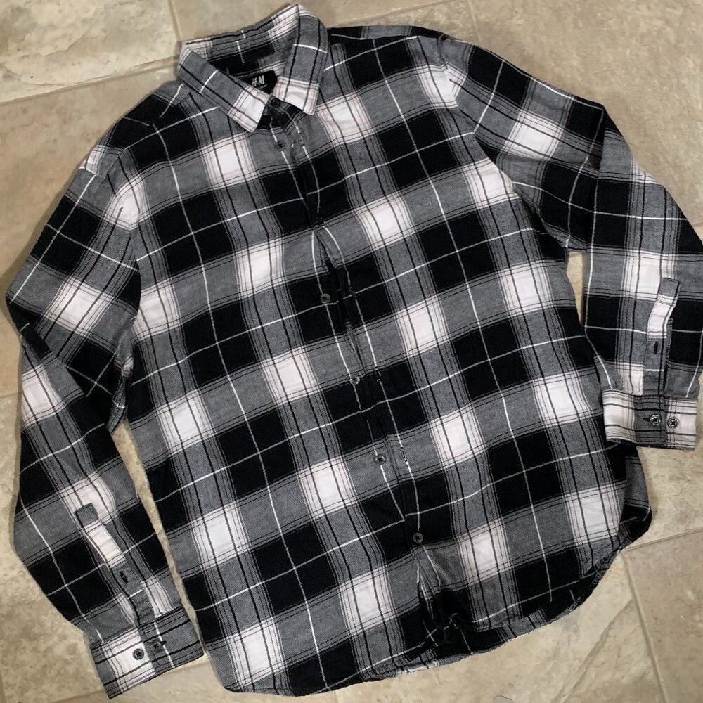 h&m plaid long sleeve button shirt